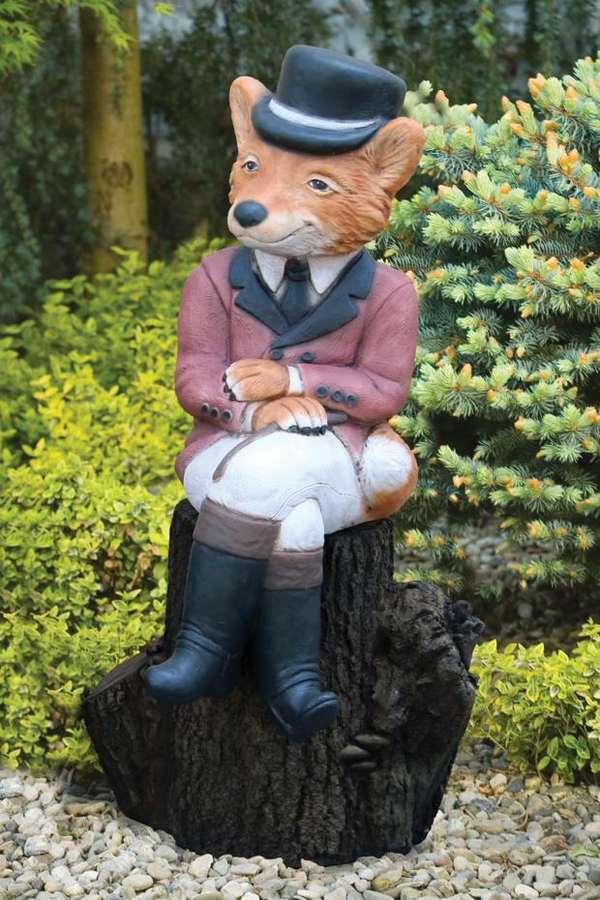 #2762 Sitting Hunter Boy Fox